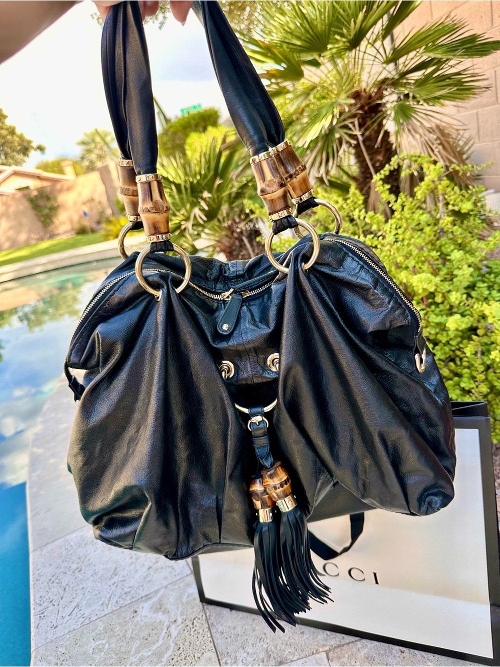 Black leather GUCCI Indy bag in Large
